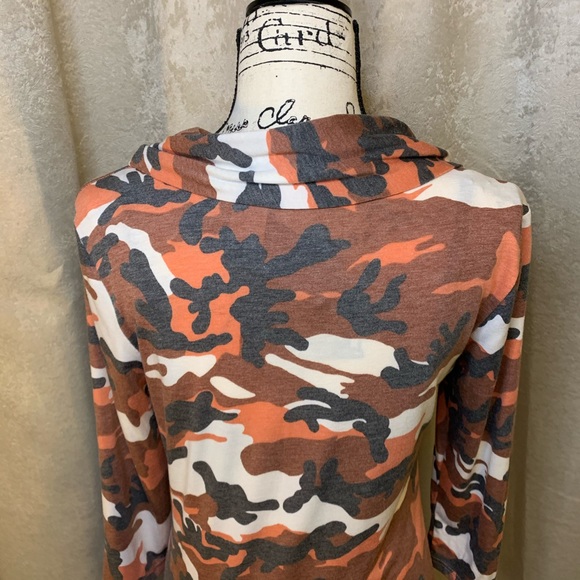 Coco Bianco Orange Brown Camo Fall Tones Cowl Neck Tunic 3/4 Sleeve NWT Size M - Picture 16 of 16